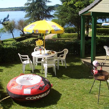 Hotel Beau-Rivage Du Lac De Pareloup Salles-Curan Exteriér fotografie