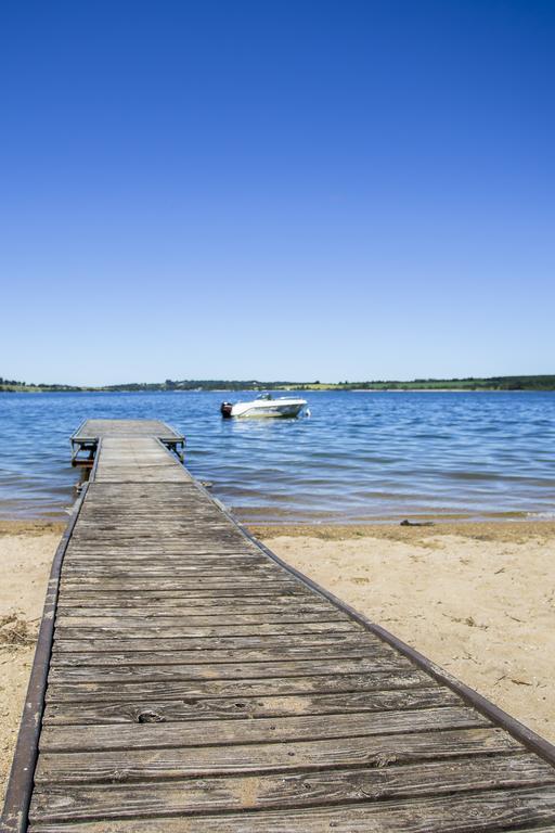 Hotel Beau-Rivage Du Lac De Pareloup Salles-Curan Exteriér fotografie
